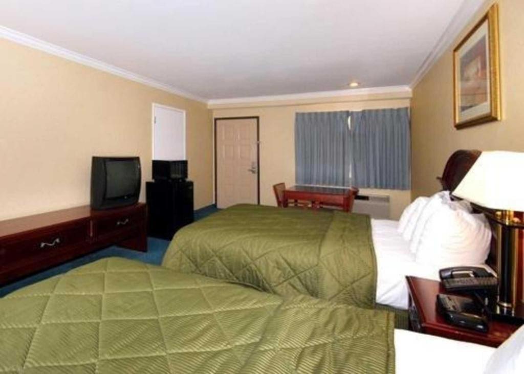 Duarte Quality Inn Near City Of Hope מראה חיצוני תמונה